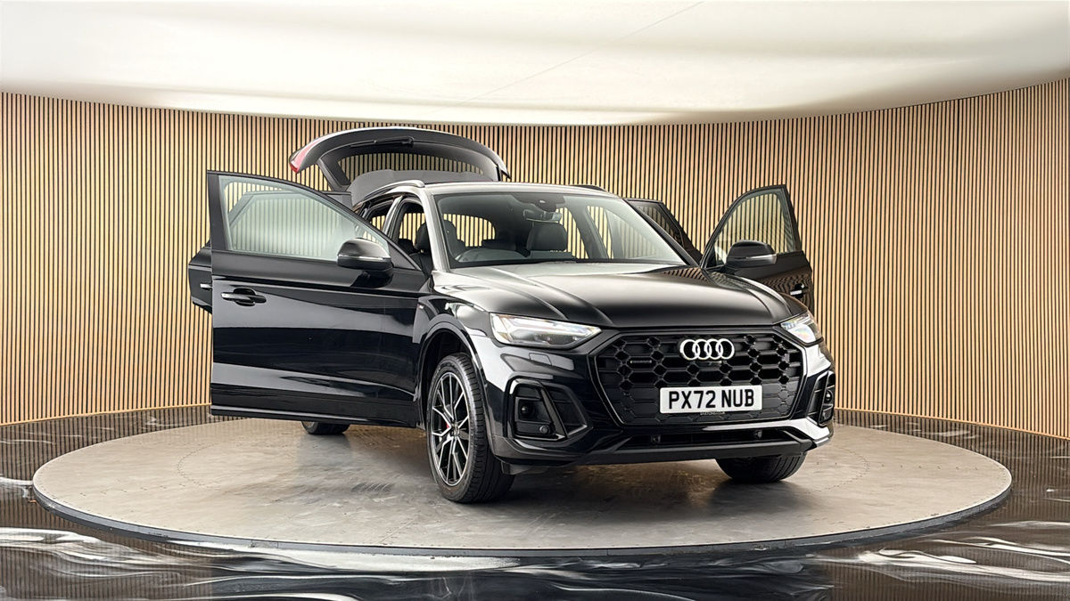 More views of Audi Q5