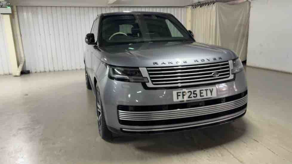 More views of Land Rover Range Rover