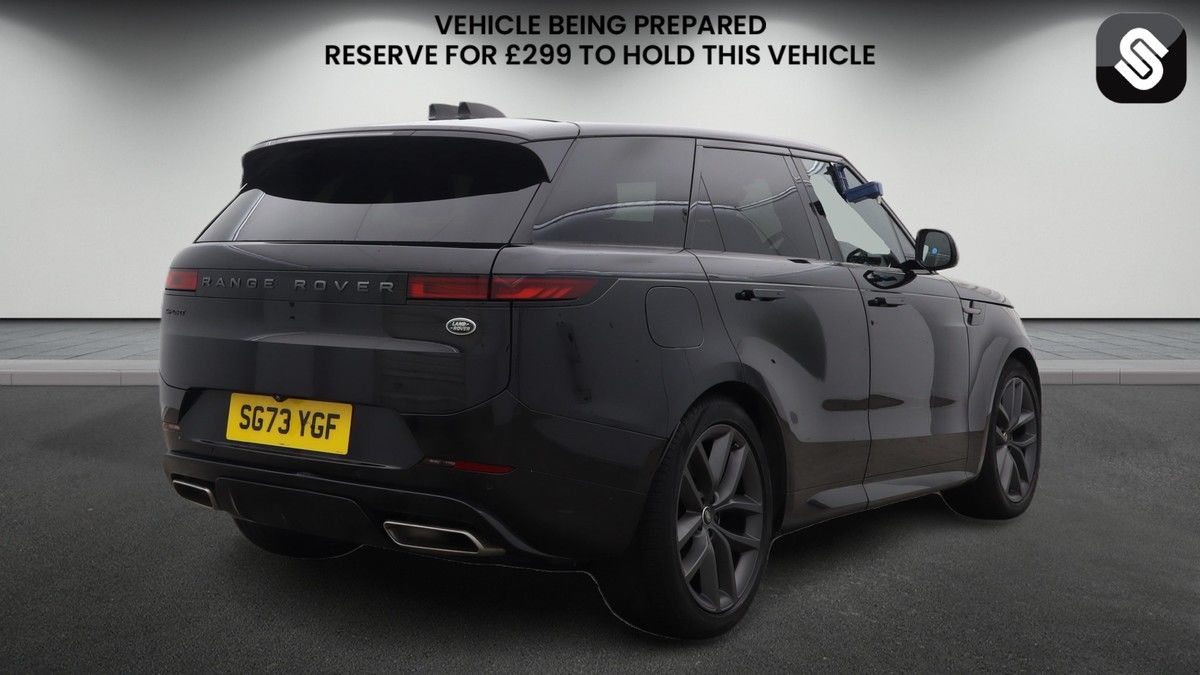 Land Rover Range Rover Sport Image 4