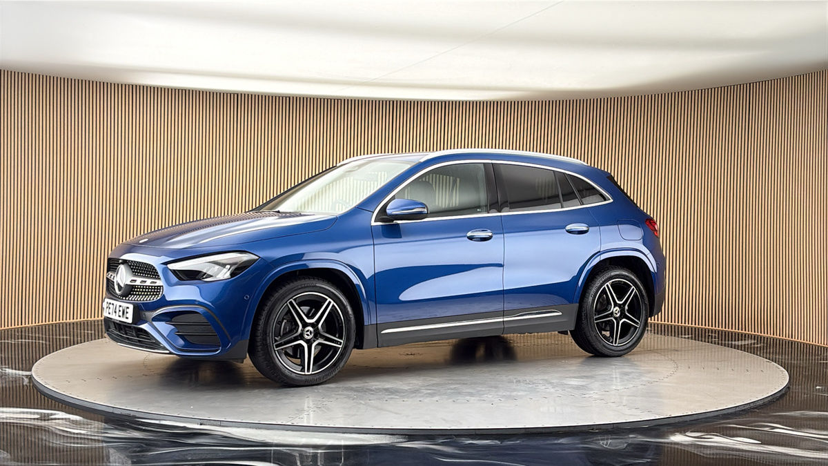 More views of Mercedes-Benz GLA