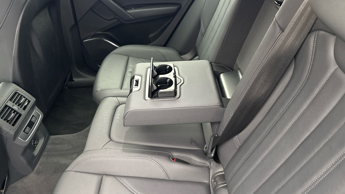 Audi Q5 Image 9