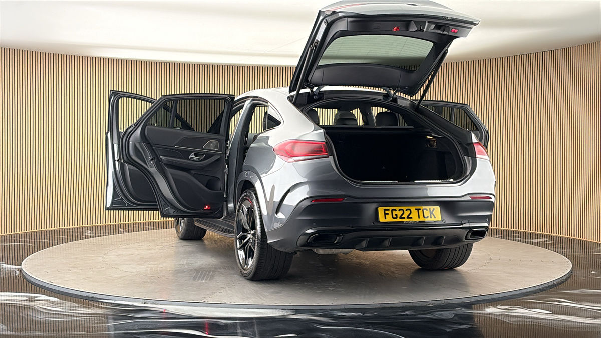 More views of Mercedes-Benz GLE