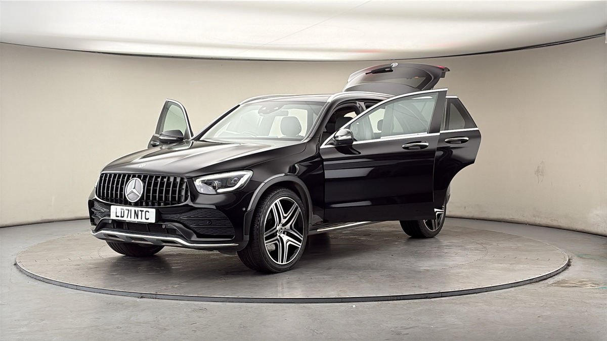 More views of Mercedes-Benz GLC