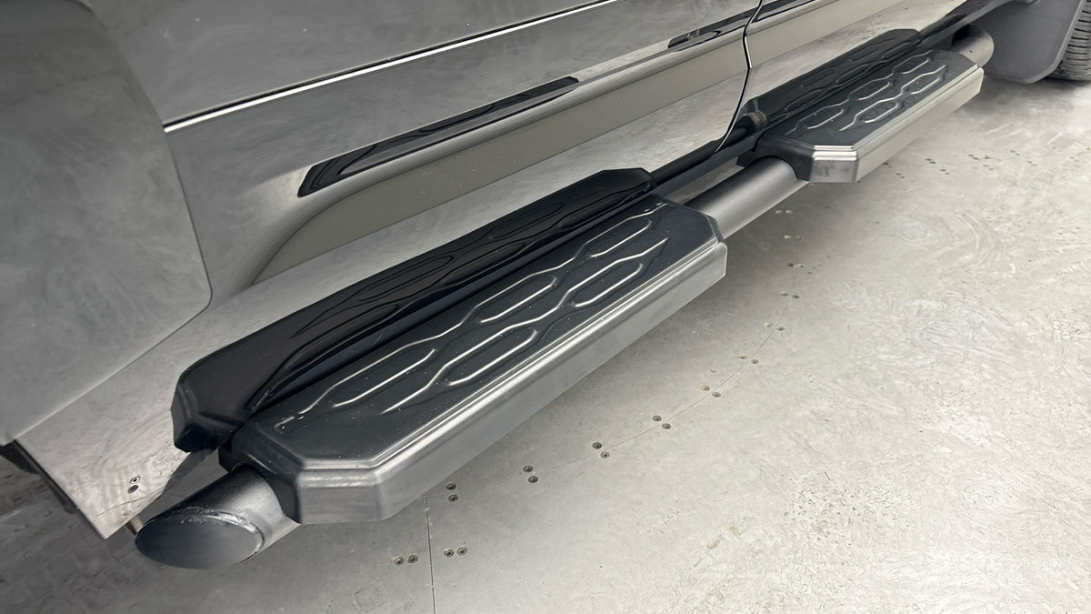 Land Rover Defender 110 Urban Image 26