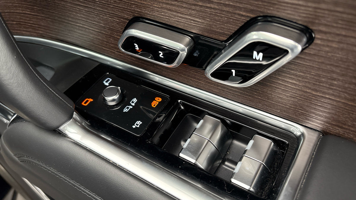 Land Rover Range Rover Image 25