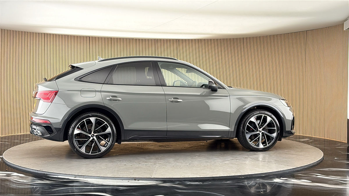 More views of Audi SQ5