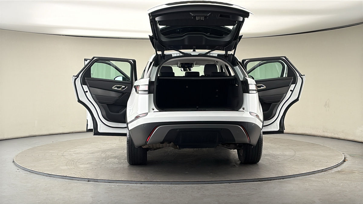 More views of Land Rover Range Rover Velar