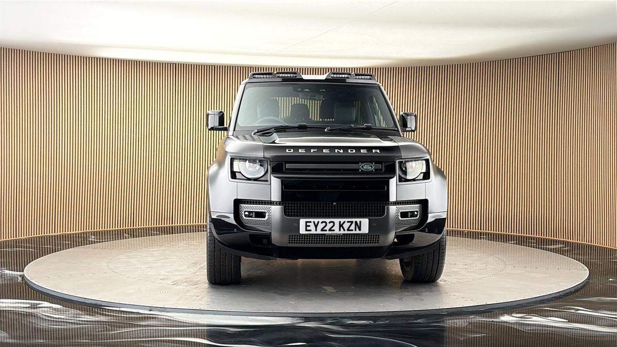 More views of Land Rover Defender 90