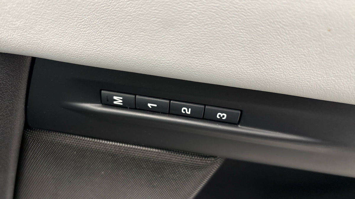Land Rover Range Rover Evoque Image 26