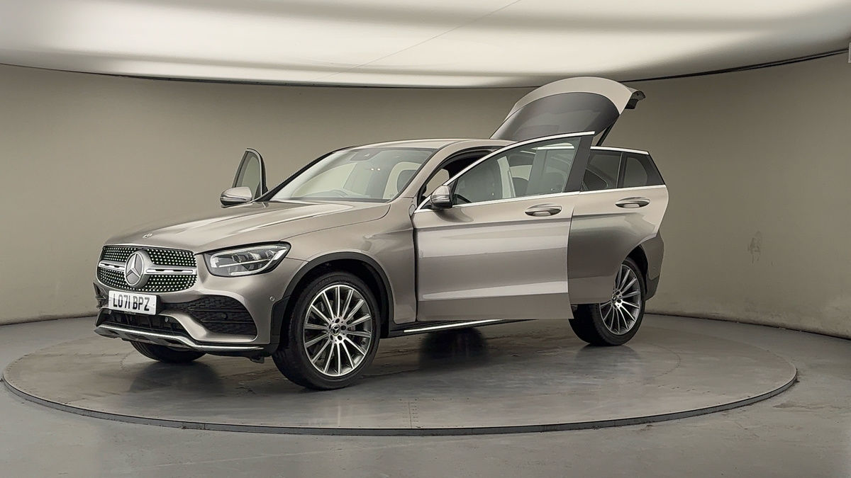 Mercedes-Benz GLC Image 22