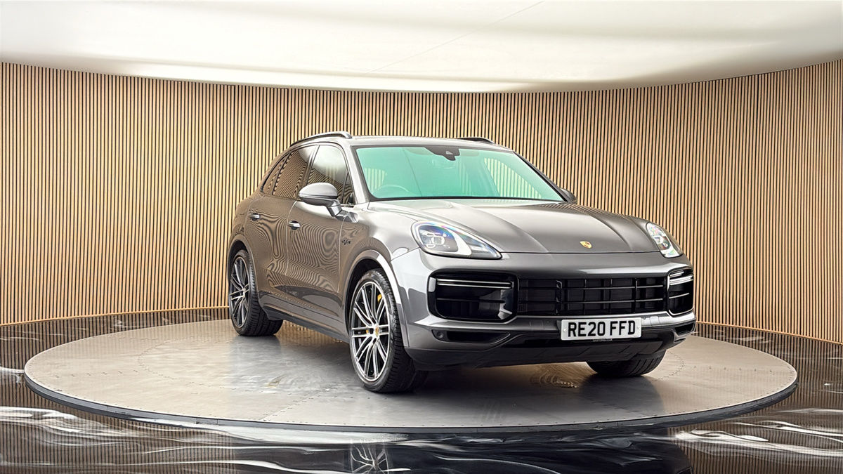 More views of Porsche Cayenne