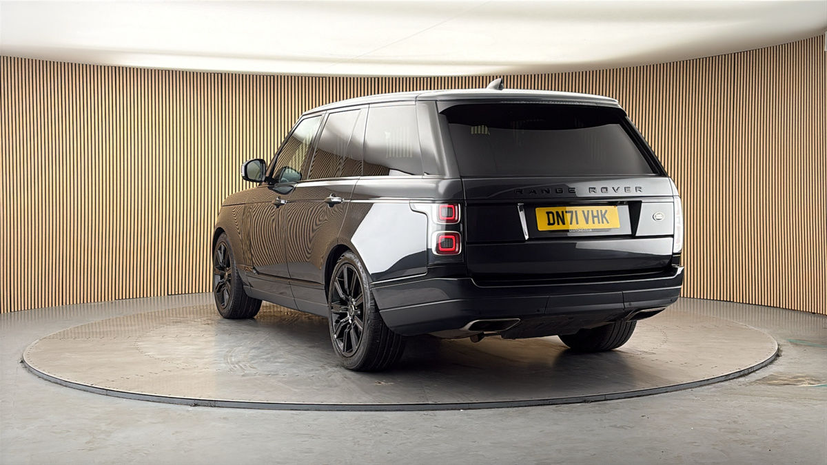 More views of Land Rover Range Rover