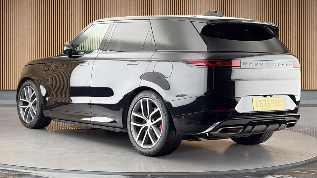 Land Rover Range Rover Sport Image 2