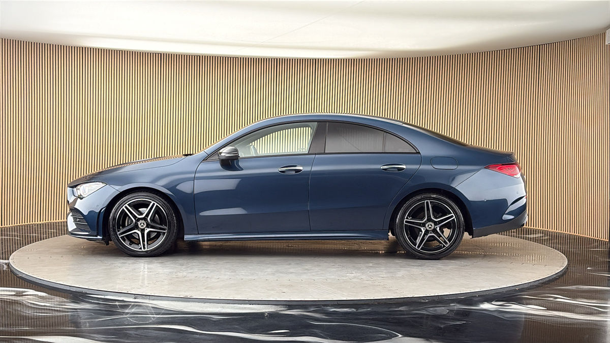Mercedes-Benz CLA Image 15