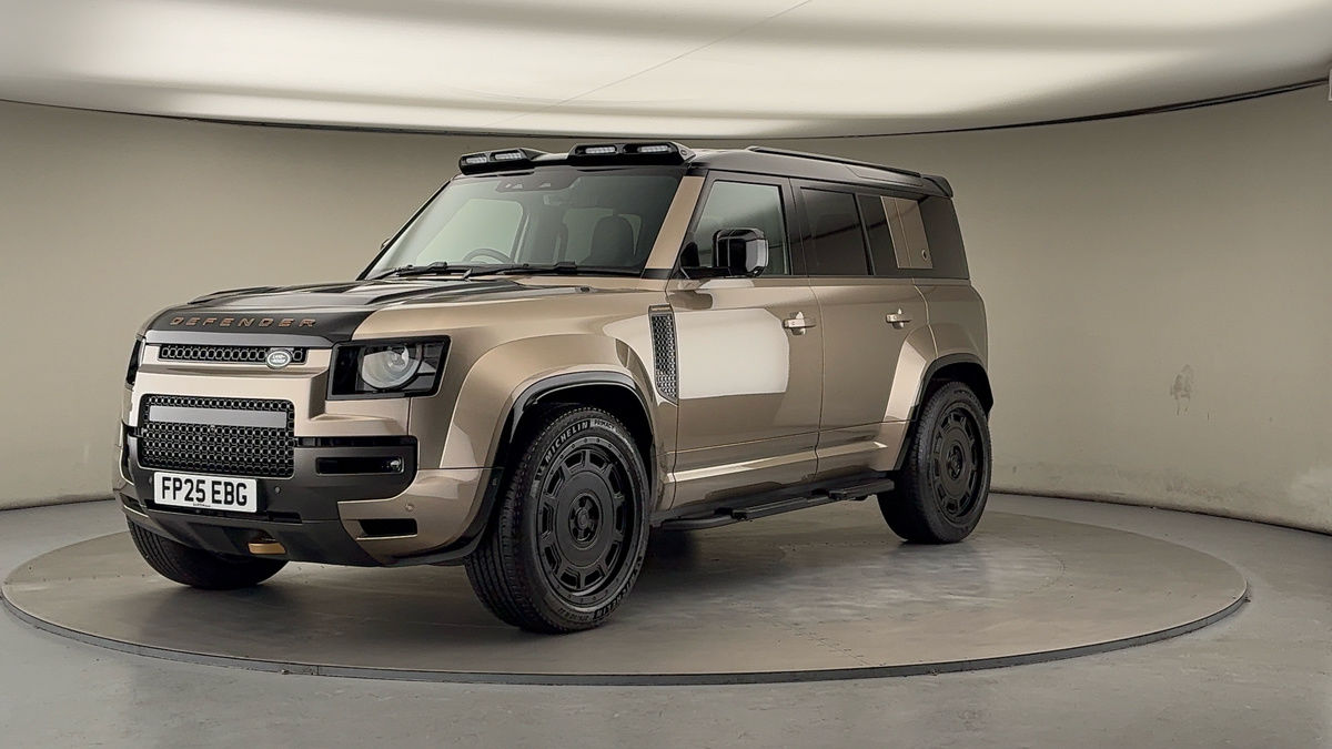 More views of Land Rover Defender 110