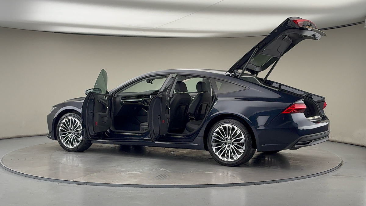 More views of Audi A7