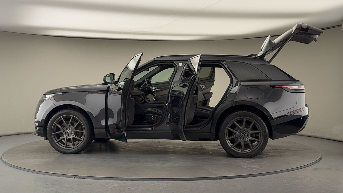 More views of Land Rover Range Rover Velar