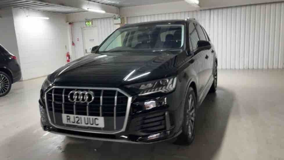 More views of Audi Q7
