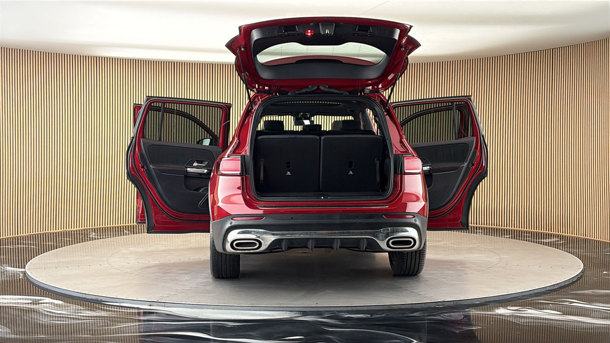 More views of Mercedes-Benz GLB