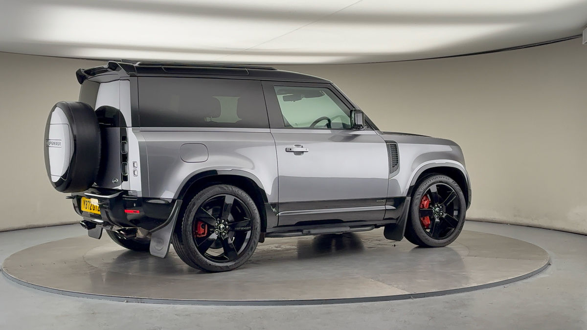 More views of Land Rover Defender 90