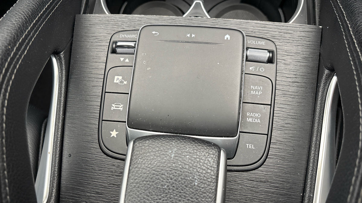 Mercedes-Benz GLE Image 26