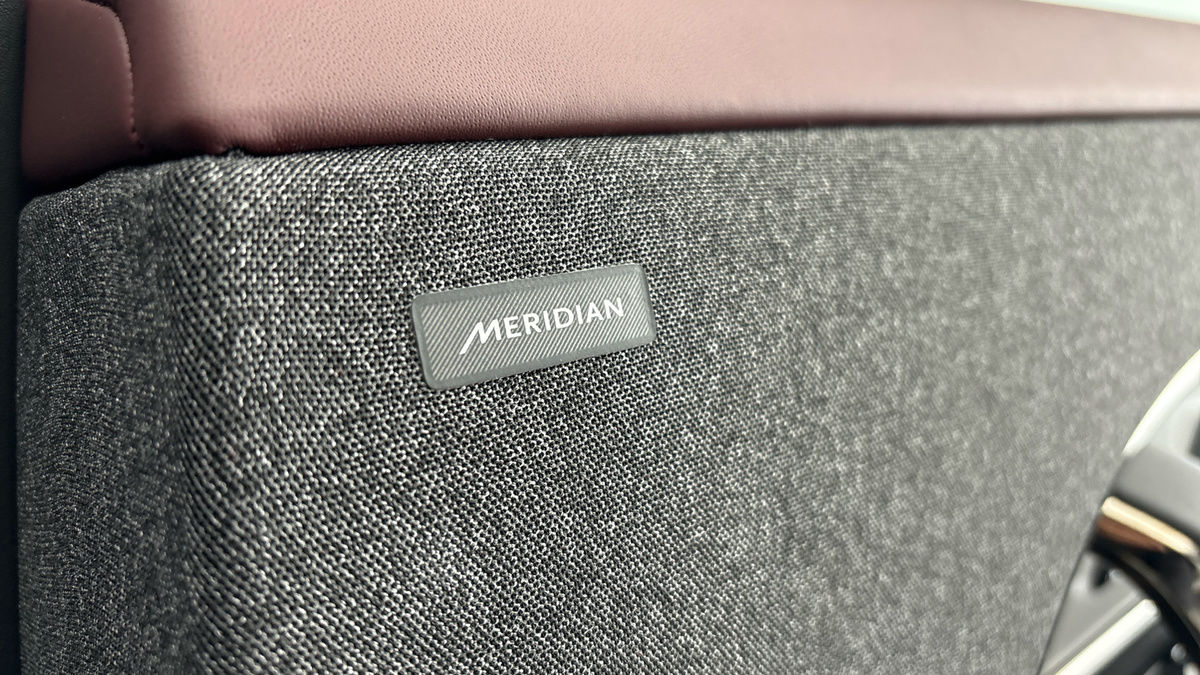 Land Rover Range Rover Sport Image 25