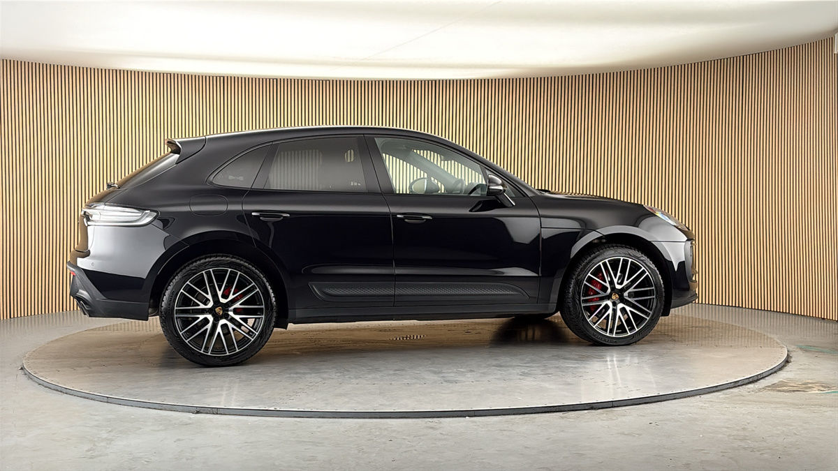 More views of Porsche Macan