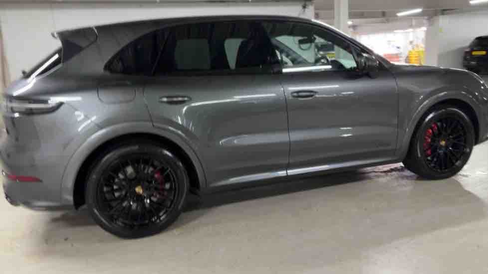 More views of Porsche Cayenne