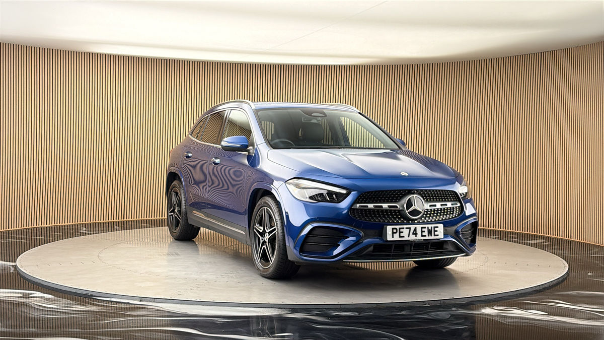 More views of Mercedes-Benz GLA