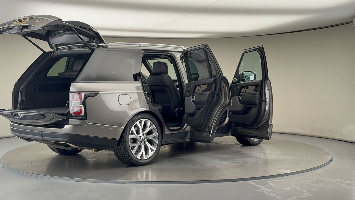 More views of Land Rover Range Rover