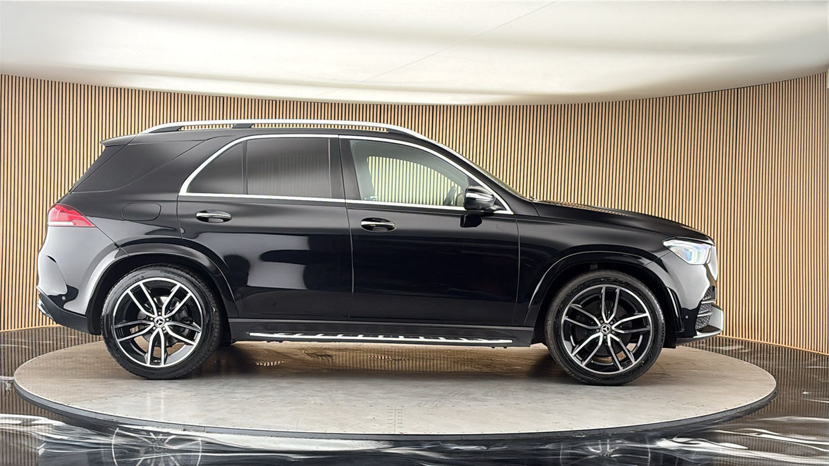 Mercedes-Benz GLE Image 16