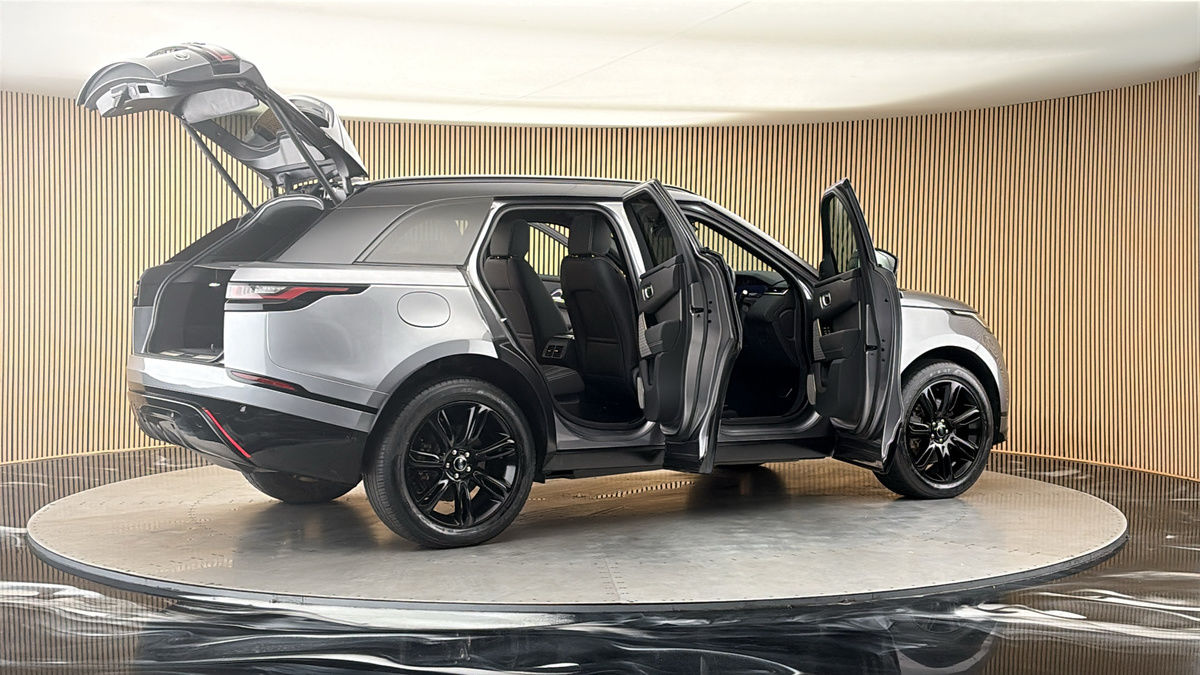 More views of Land Rover Range Rover Velar