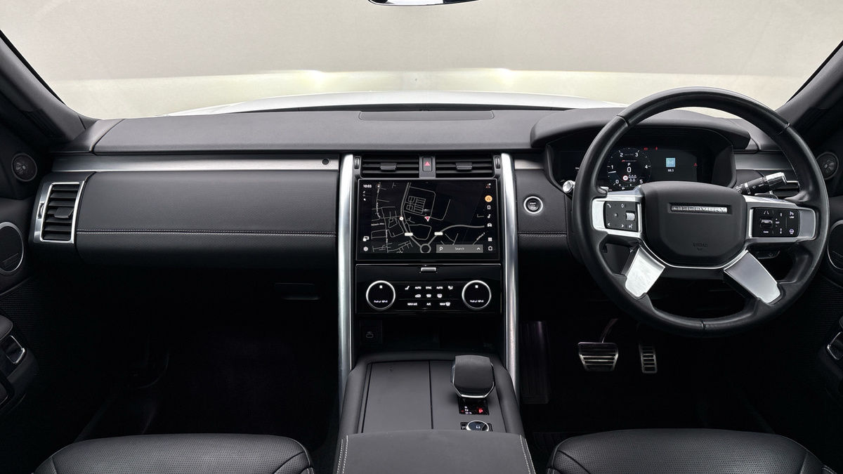 Land Rover Discovery Image 12