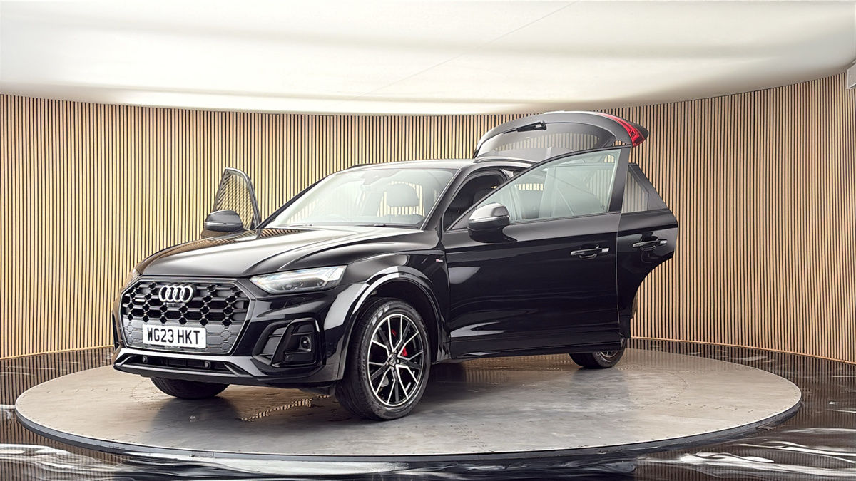 More views of Audi Q5