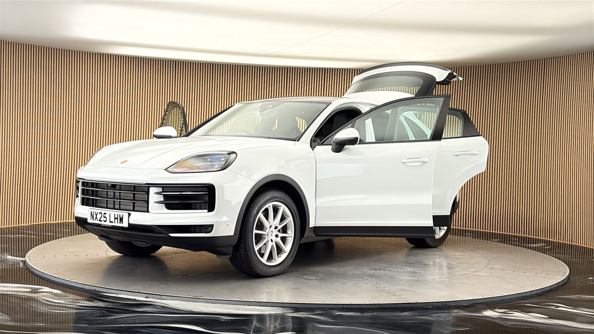 More views of Porsche Cayenne