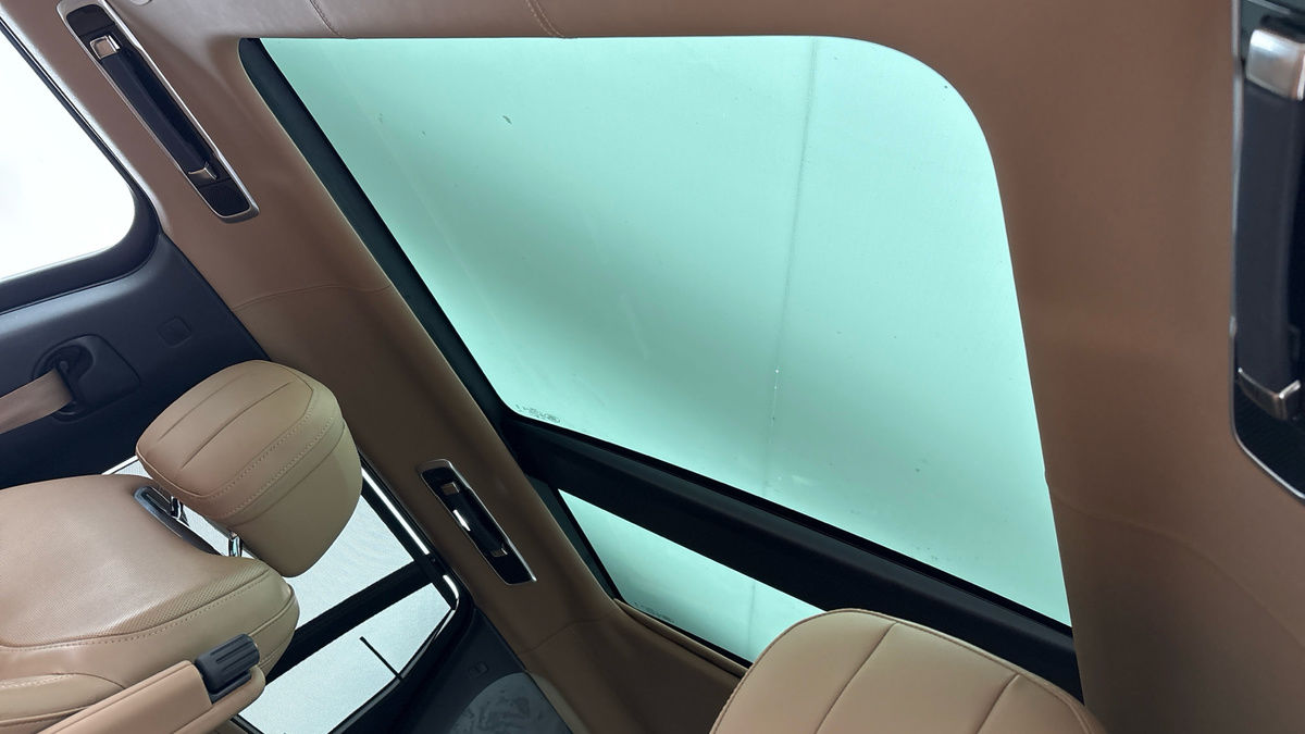 Land Rover Range Rover Image 6