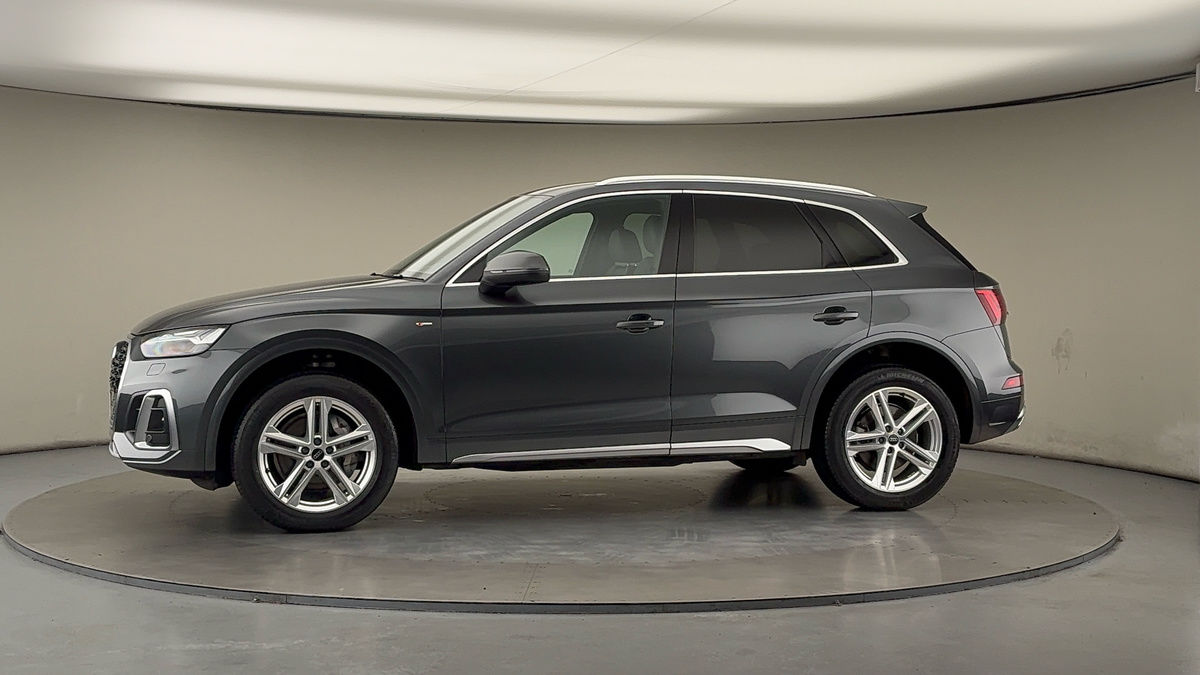 More views of Audi Q5