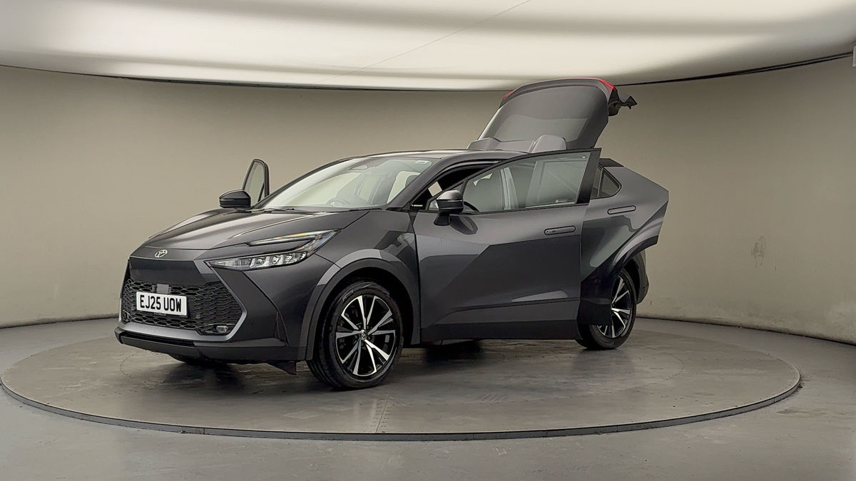 Toyota C-HR Image 22