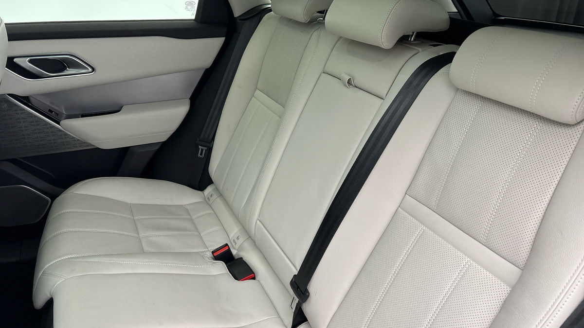Land Rover Range Rover Velar Image 8