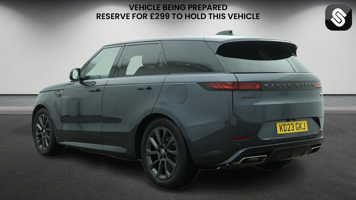 Land Rover Range Rover Sport Image 3