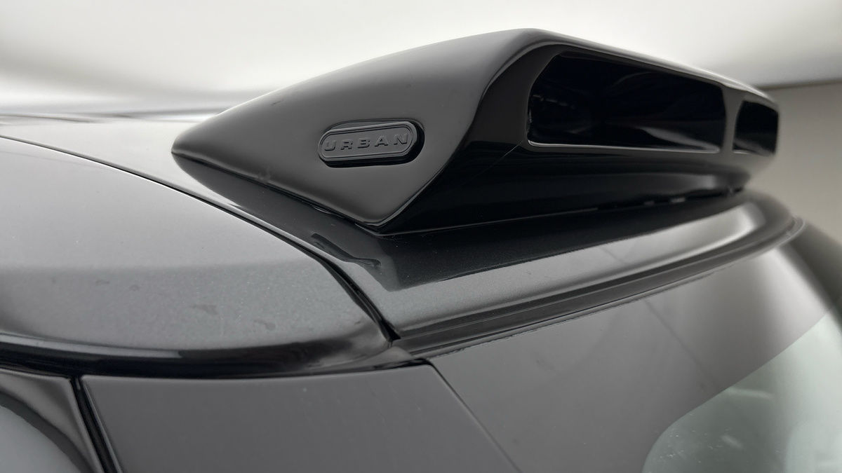 Land Rover Defender 110 Urban Image 25