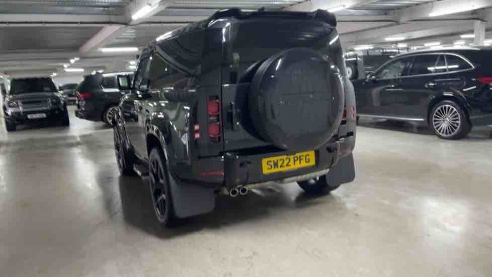 More views of Land Rover Defender 90
