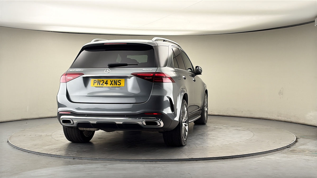 More views of Mercedes-Benz GLE