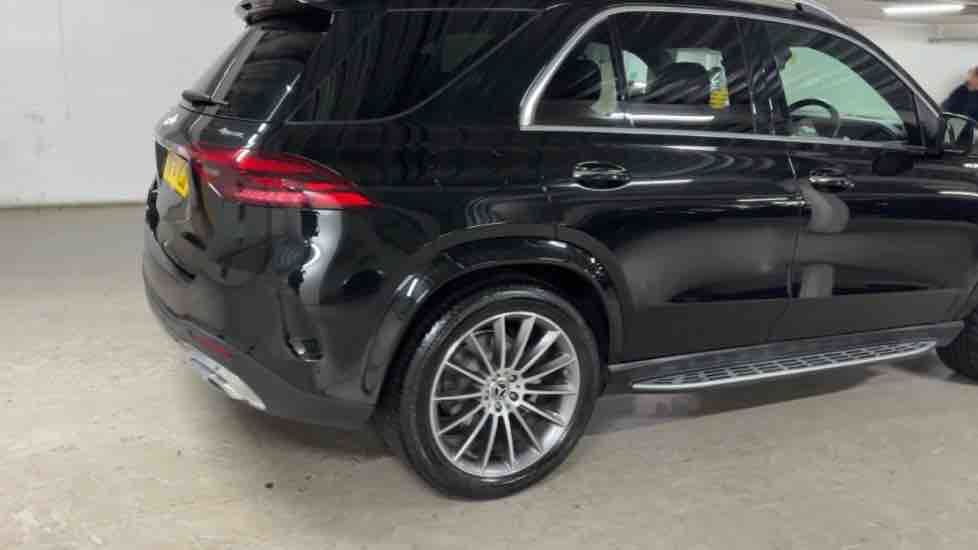 More views of Mercedes-Benz GLE