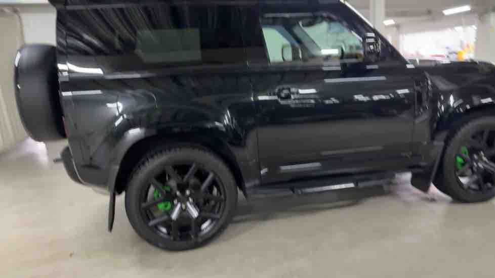 More views of Land Rover Defender 90