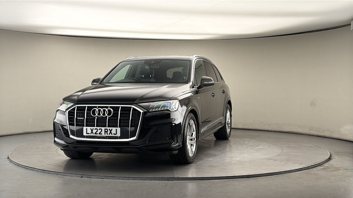 More views of Audi Q7