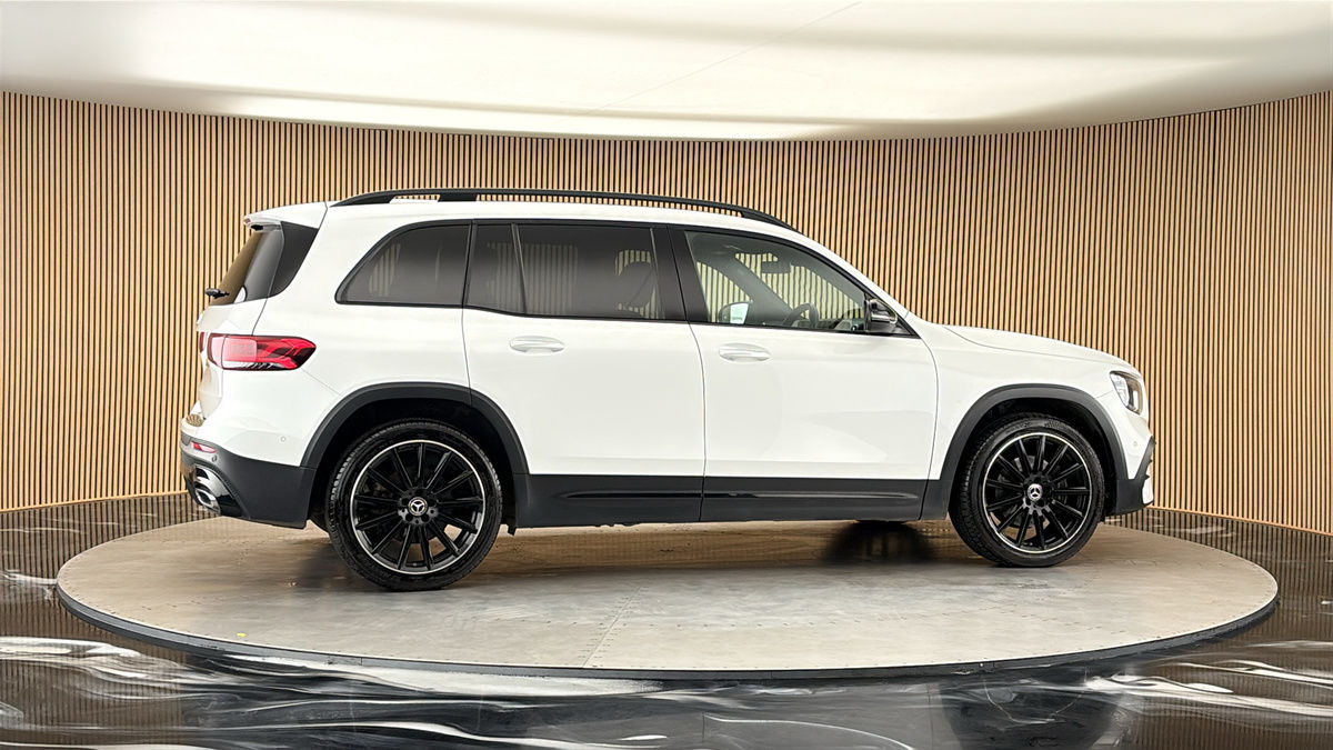 More views of Mercedes-Benz GLB