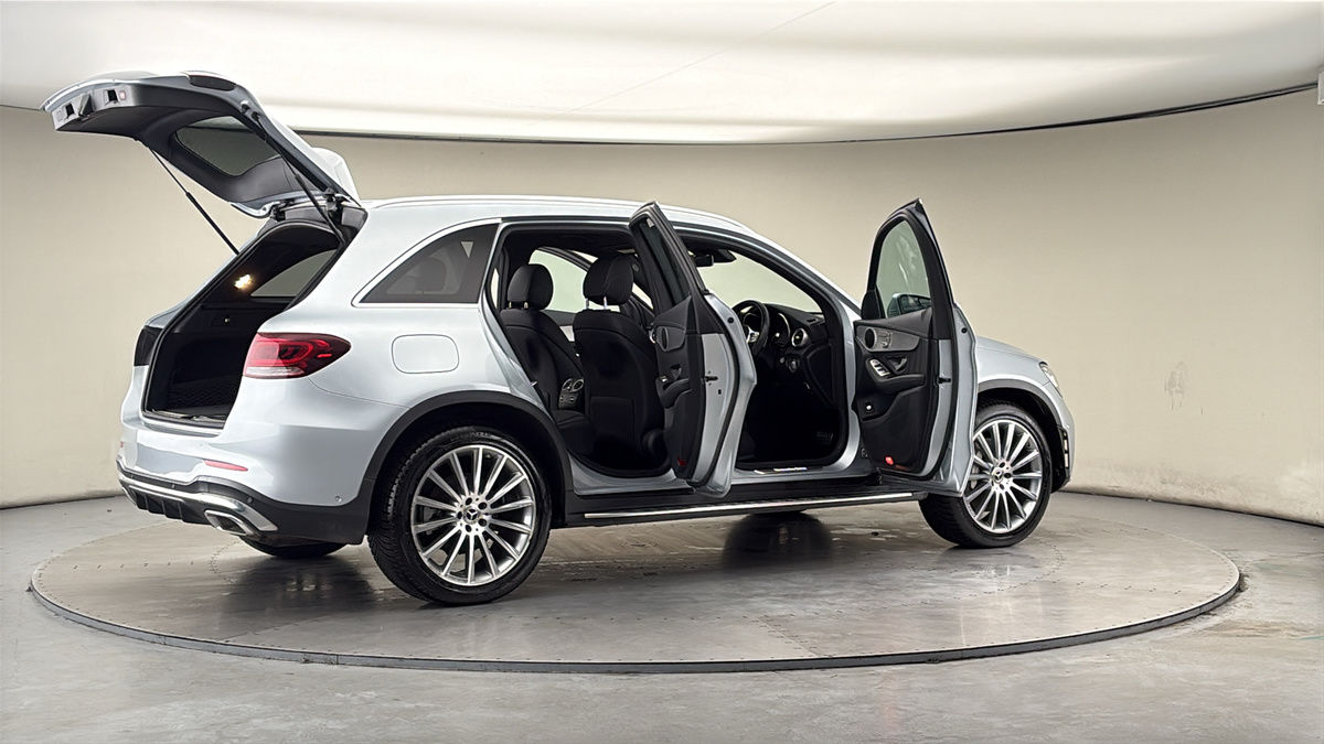 More views of Mercedes-Benz GLC