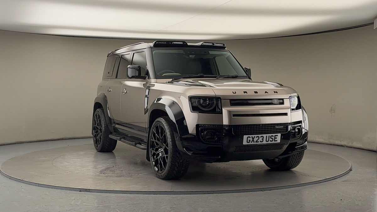 More views of Land Rover Defender 110