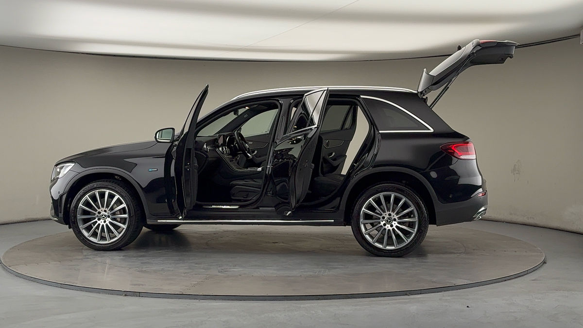 More views of Mercedes-Benz GLC